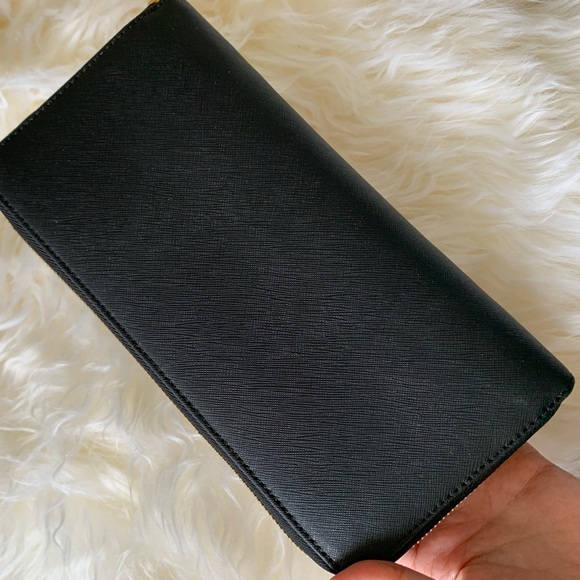 COPY - NWT Michael Kors Jet Set Zip Around large Wallet Clutch - Picture 2 of 7